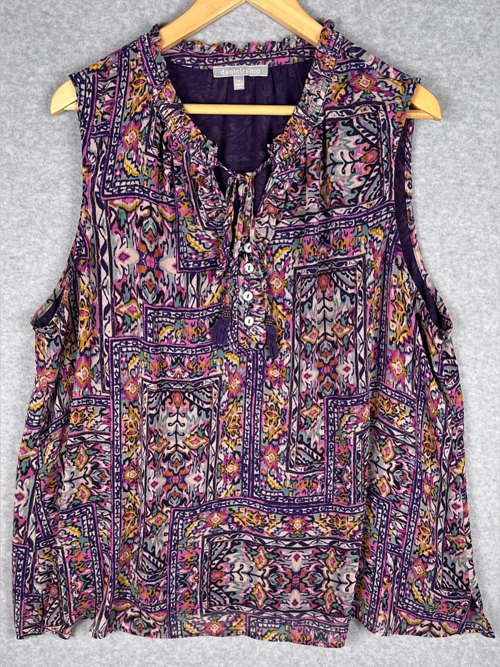 Daniel Rainn 2X Boho Ikat Print Sleeveless Blouse Tassel Tie Ruffle Plus
